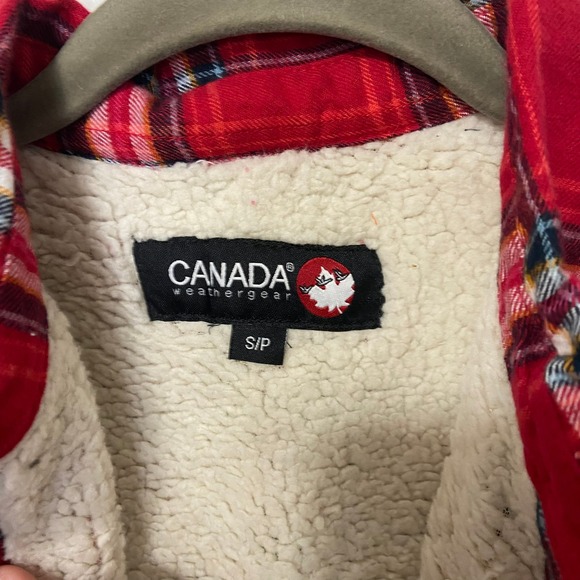 Canada Weather Gear Red Plaid Faux Sherpa Lined Jacket Shacket Size Small - Picture 2 of 4